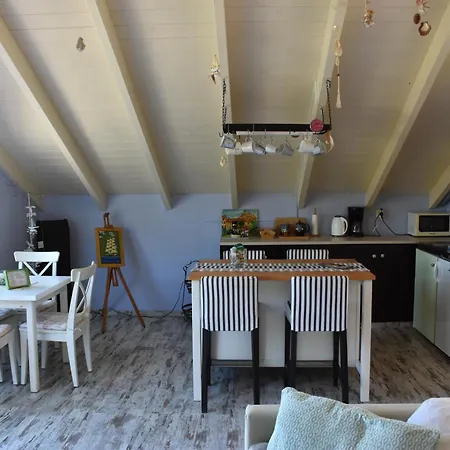 Apartment Gerani